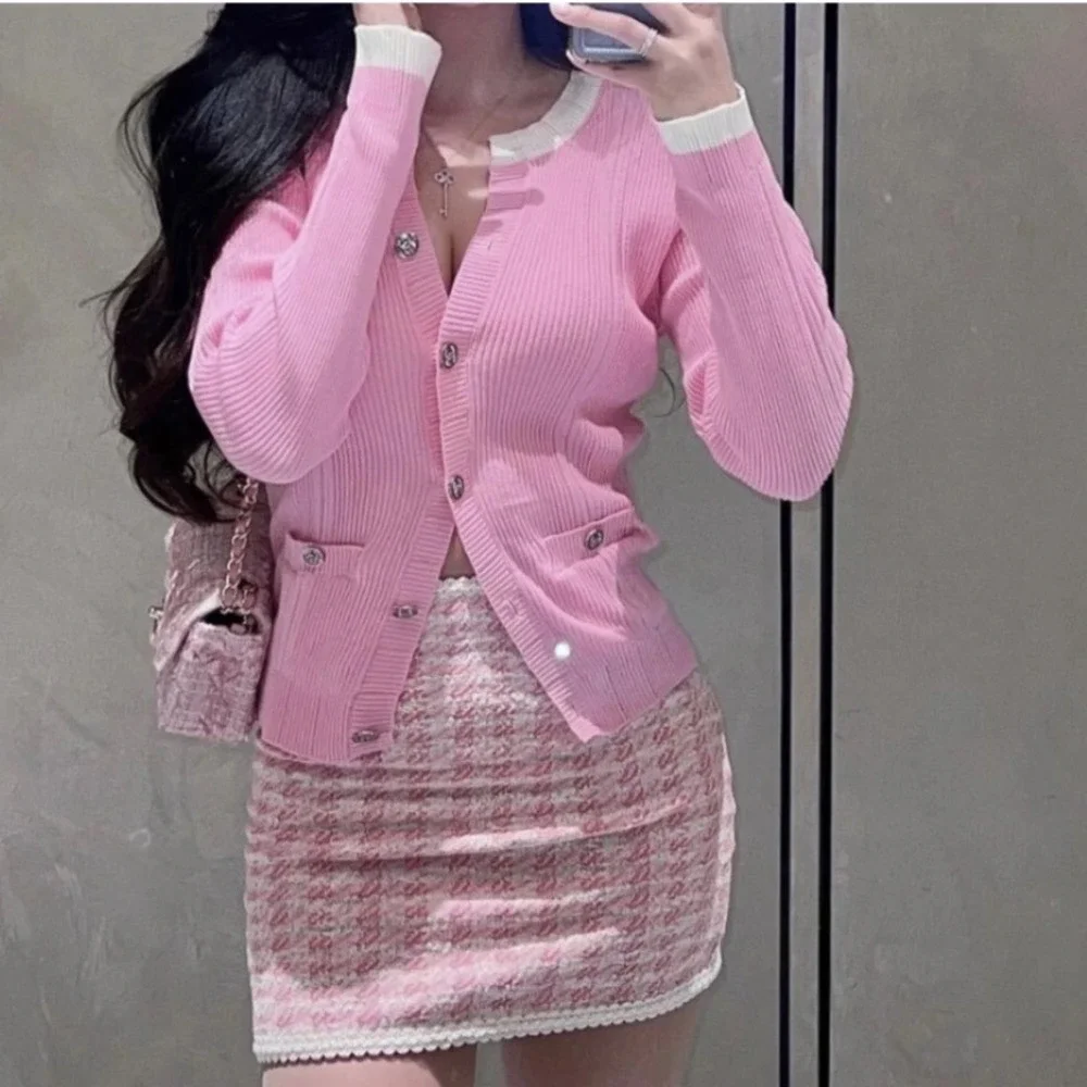 23P Chanel Pink Ribbed Knit CC Logo Button Cardigan Size 40 - Picture 2 of 16